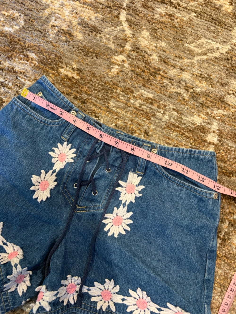 Y2K Limited Too Blue Denim Shorts with White Flowers Size 14 Slim - Picture 2 of 6